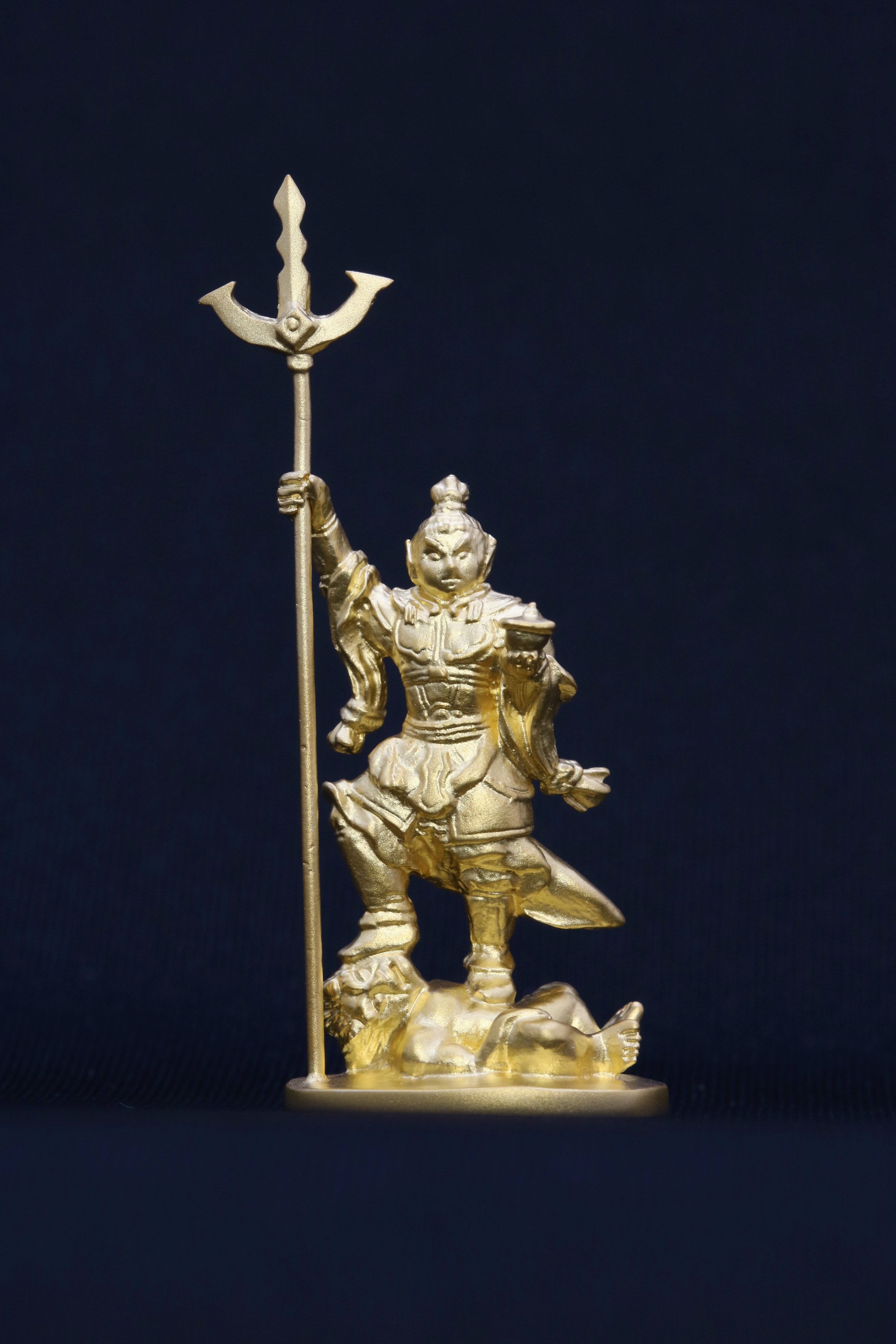 津田潔志作「金運霊狐」 純銀製24金鍍金　稲荷神の使い 津田潔志作「金運霊狐」 純銀製24金鍍金 稲荷神の神使